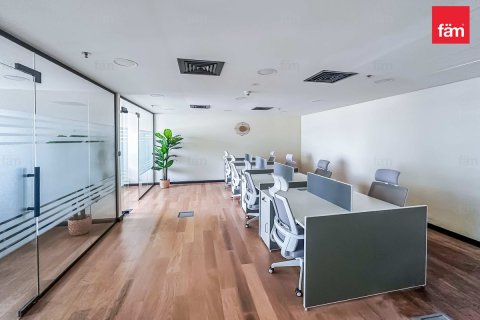 Zyrë në Dubai, Emiratet e Bashkuara Arabe 70.8 m2. № 655921 - Foto 4