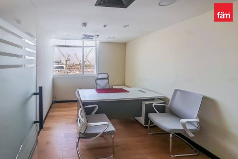 Zyrë në Dubai, Emiratet e Bashkuara Arabe 70.8 m2. № 655921 - Foto 7