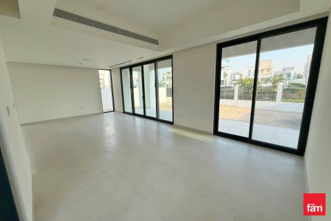 Villa te huur in Dubai, VAE 4 slaapkamers, 458.5 vr.m., nr 687226 - foto 2