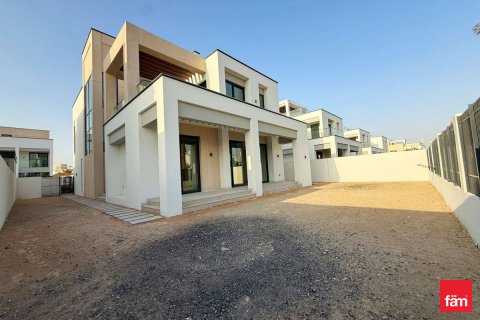 Villa te huur in Dubai, VAE 4 slaapkamers, 458.5 vr.m., nr 687226 - foto 12