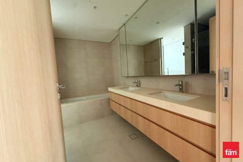 Villa te huur in Dubai, VAE 4 slaapkamers, 458.5 vr.m., nr 687226 - foto 8