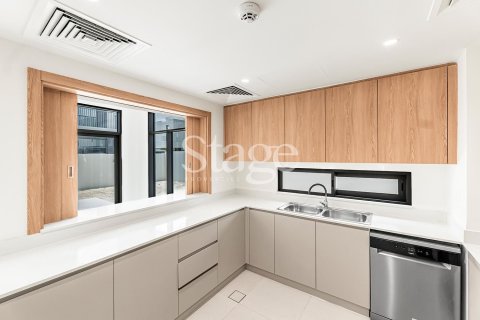 Villa in Dubai South (Dubai World Central), Dubai, UAE 4 bedrooms, 324 sq.m. № 639002 - photo 7
