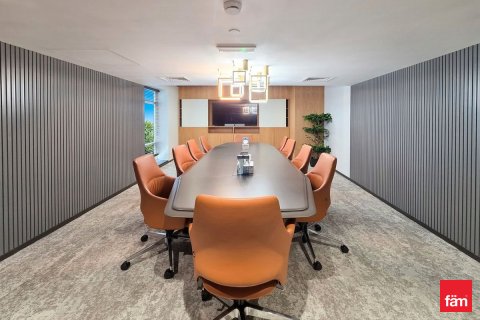 Biuro do wynajęcia w Dubai, ZEA 675.5 mkw., nr 711478 - zdjęcie 2