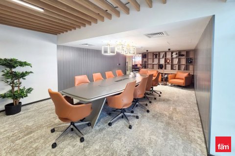 Bureau à Dubai, EAU: 675.5 m2 № 711478