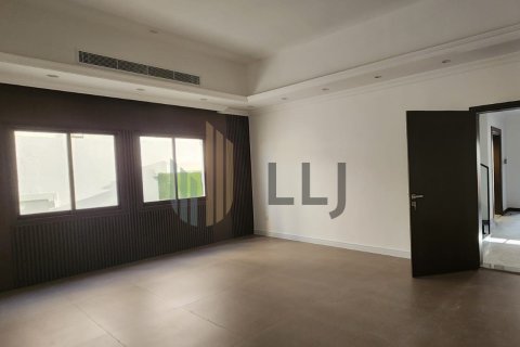 Villa en alquiler en Al Bateen, Abu Dhabi, EAU 4 dormitorios, 325.2 m2 № 669020 - foto 7