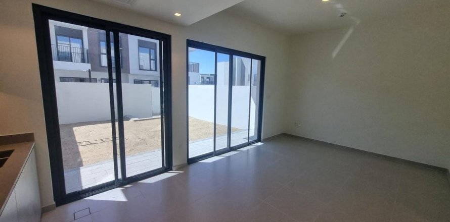 Vila di Dubai, UEA 3 kamar tidur, 141 m2 nomor 638140