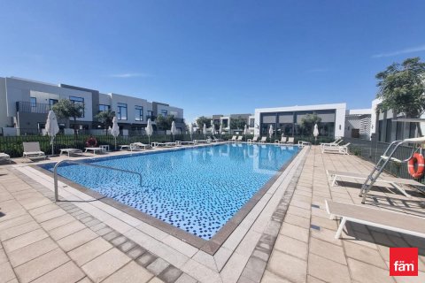 Vila di Dubai, UEA 3 kamar tidur, 141 m2 nomor 638140 - foto 25