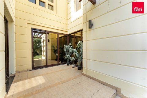 Adosado en venta en Dubai, EAU 4 dormitorios, 388.7 m2 № 638142 - foto 6