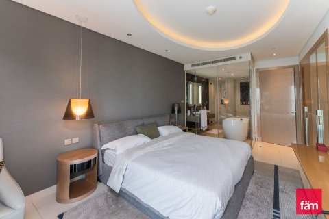 Lägenhet till försäljning i Business Bay, Dubai, UAE 3 sovrum, 162 kvm Nr. 659183 - fotografi 16