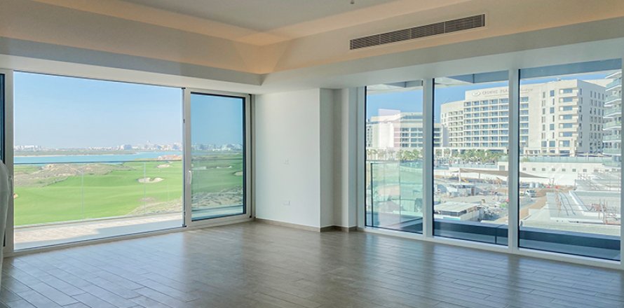 Apartment on the Yas Island, Abu Dhabi, UAE 3 bedrooms, 213.68 sq.m. № 764421