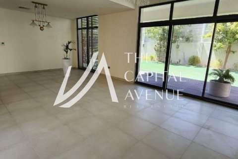 Villa  Yas Island, Abu Dhabijā, AAE 4 istabas, 540.79 m2 Nr. 768904