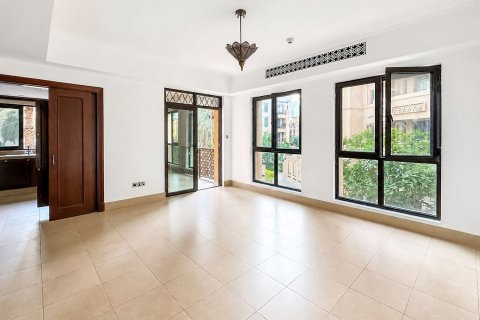Apartment til salg i Old Town, Dubai, UAE 1 soveværelse, 90.67 kvm № 757400 - foto 1