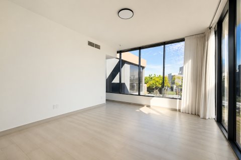 Villa til salg i Tilal City, Sharjah, UAE 4 soveværelser, 408.96 kvm № 757402 - foto 13