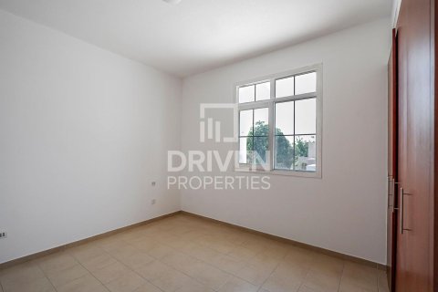 Townhouse in The Lakes, Dubai, UAE 3 bedrooms, 255 sq.m. № 654602 - photo 6