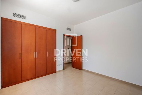 Townhouse in The Lakes, Dubai, UAE 3 bedrooms, 255 sq.m. № 654602 - photo 7