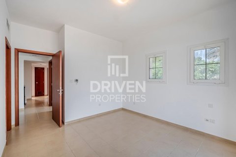 Townhouse in The Lakes, Dubai, UAE 3 bedrooms, 255 sq.m. № 654602 - photo 15