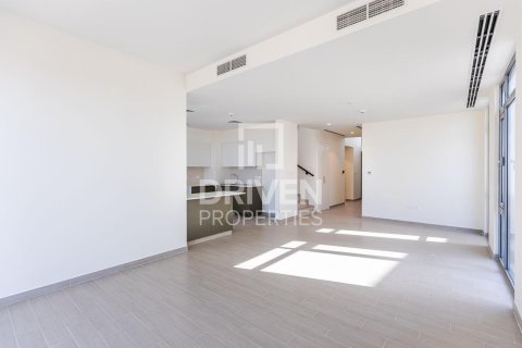 Зняти в оренду віллу в Dubai South (Dubai World Central), Дубай, ОАЕ 4 спальні, 275м2, № 655036 - фото 2