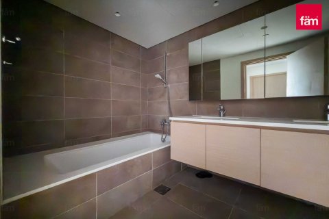Apartmen di Dubai, UAE 2 bilik tidur, 96.8 meter persegi № 696685 - foto 18