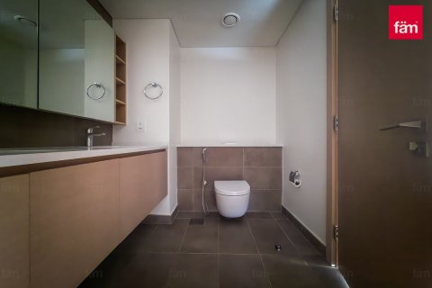 Apartmen di Dubai, UAE 2 bilik tidur, 96.8 meter persegi № 696685 - foto 12