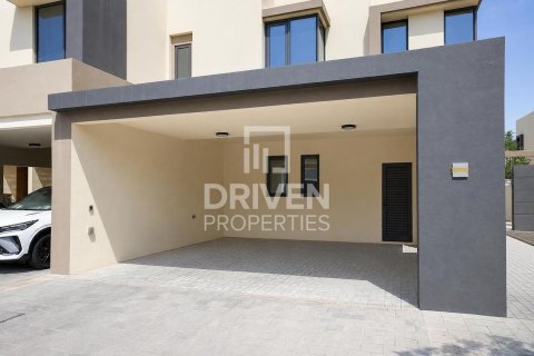Dubai Hills Estate、Dubai、UAE にあるタウンハウスの賃貸物件 4ベッドルーム、274.81 m2、No747047 - 写真 2