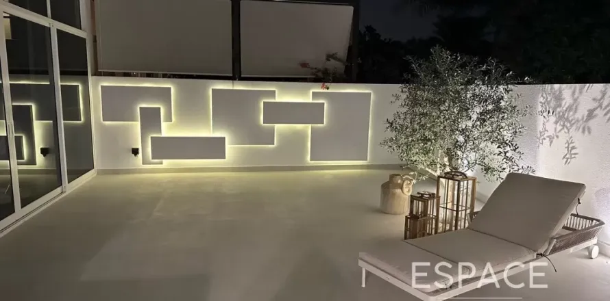 Rekkehus i Mudon, Dubai, Emiratene 4 soverom, 305 kvm nr. 649885