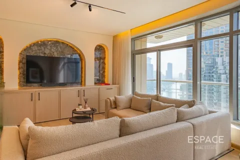 Apartment in Dubai Marina, UAE 2 bedrooms, 121 sq.m. № 649883