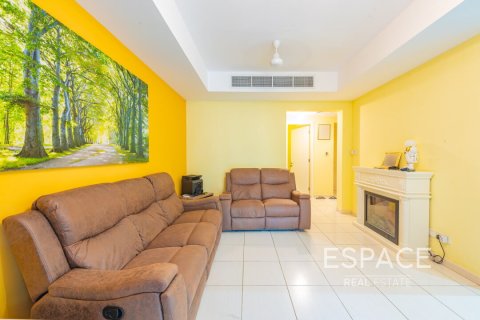 Vila di The Springs, Dubai, UAE 2 bilik tidur, 153 meter persegi № 649889 - foto 7