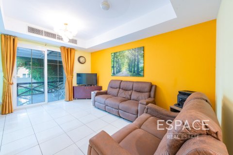 Vila di The Springs, Dubai, UAE 2 bilik tidur, 153 meter persegi № 649889 - foto 3
