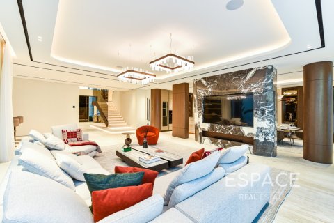 Vila v Palm Jumeirah, Dubai, SAE 5 ložnice, 557 m² Č.: 649884 - fotografie 3