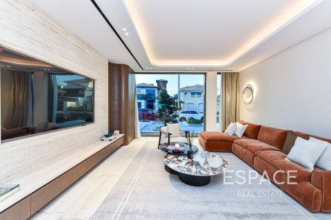 Vila v Palm Jumeirah, Dubai, SAE 5 ložnice, 557 m² Č.: 649884 - fotografie 4