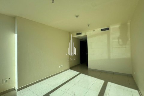 Apartment in Al Reem Island, Abu Dhabi, UAE 2 bedrooms, 111.5 sq.m. № 563580 - photo 3