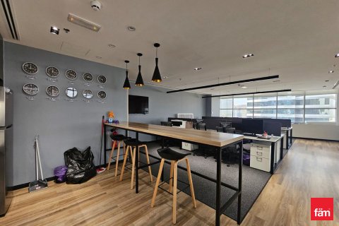 Dubai, संयुक्त अरब अमीरात में कार्यालय, 157.1 वर्ग मीटर, संख्या 689139 - फ़ोटो 13