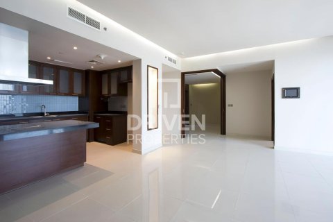 Appartamento a Business Bay, Dubai, EAU 2 camere da letto, 145.3 mq. № 768635