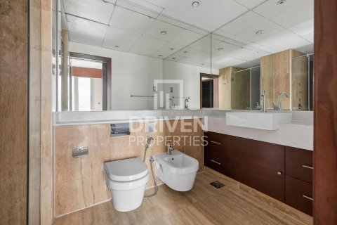 Apartmen di Business Bay, Dubai, UAE 2 bilik tidur, 145.3 meter persegi № 768635 - foto 13