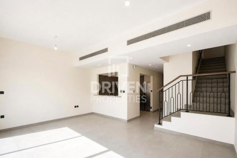 Shtëpi në qytet në Damac Lagoons, Dubai, Emiratet e Bashkuara Arabe 4 dhoma gjumi, 144 m2. № 768633