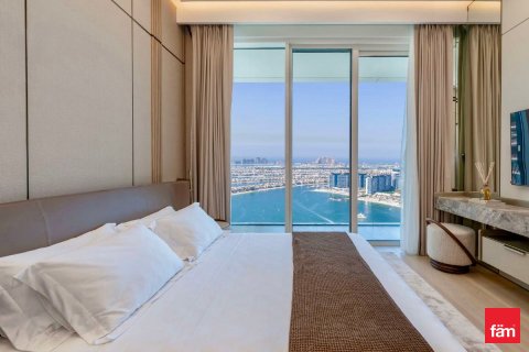 Lägenhet till försäljning i Dubai Harbour, Dubai, UAE 4 sovrum, 422.9 kvm Nr. 686070 - fotografi 13