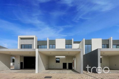 Casa urbana para venda em Dubai, EAU 4 quartos, 250 m2 № 739242 - foto 2