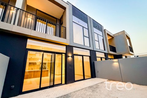 Βίλα σε Mudon, Dubai, ΗΑΕ 3 υπνοδωμάτια, 218.41 τ.μ. Αρ. 739248 - φωτογραφία 5