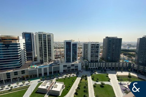 شقة للبيع في الخليج التجاري، دبي، الإمارات العربية المتحدة 2 غرفة نوم ، 137 متر مربع ، رقم 698379 - صورة 1