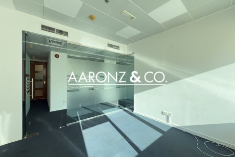 مكتب للإيجار في Sheikh Zayed Road، دبي، الإمارات العربية المتحدة 372.2 متر مربع ، رقم 670525 - صورة 5