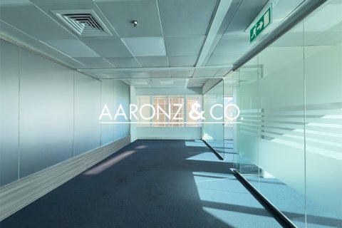 مكتب للإيجار في Sheikh Zayed Road، دبي، الإمارات العربية المتحدة 372.2 متر مربع ، رقم 670525 - صورة 1