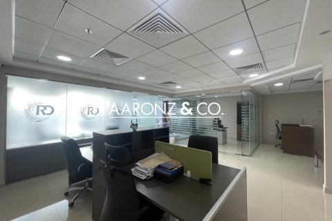 Oficina en alquiler en Business Bay, Dubai, EAU 91.8 m2 № 670522 - foto 6