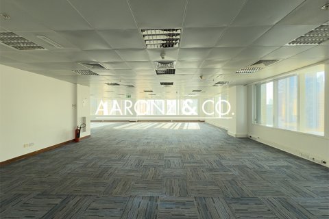 مكتب للإيجار في Sheikh Zayed Road، دبي، الإمارات العربية المتحدة 186.1 متر مربع ، رقم 670524 - صورة 2