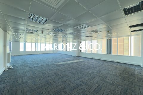 مكتب للإيجار في Sheikh Zayed Road، دبي، الإمارات العربية المتحدة 372.2 متر مربع ، رقم 670523 - صورة 1