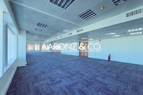 مكتب للإيجار في Sheikh Zayed Road، دبي، الإمارات العربية المتحدة 372.2 متر مربع ، رقم 670523 - صورة 7