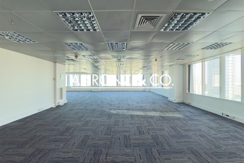 مكتب للإيجار في Sheikh Zayed Road، دبي، الإمارات العربية المتحدة 372.2 متر مربع ، رقم 670523 - صورة 2