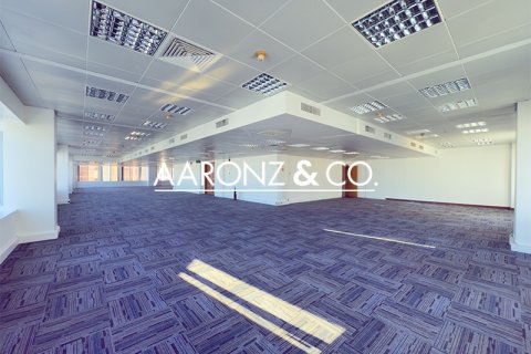 مكتب للإيجار في Sheikh Zayed Road، دبي، الإمارات العربية المتحدة 372.2 متر مربع ، رقم 670523 - صورة 10