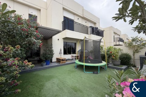 Huvila Town Square, Dubai, Arabiemiraatit 3 makuuhuonetta, 207 m2 № 697641