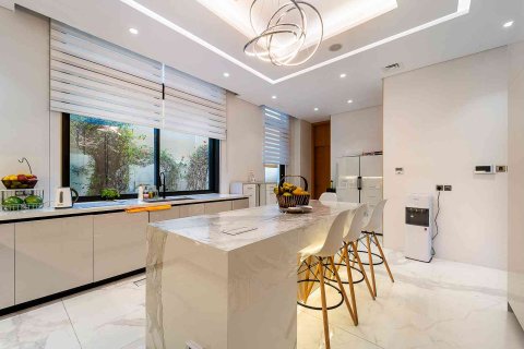 Huvila Jumeirah, Dubai, Arabiemiraatit 4 makuuhuonetta, 780 m2 № 703216 - kuva 9