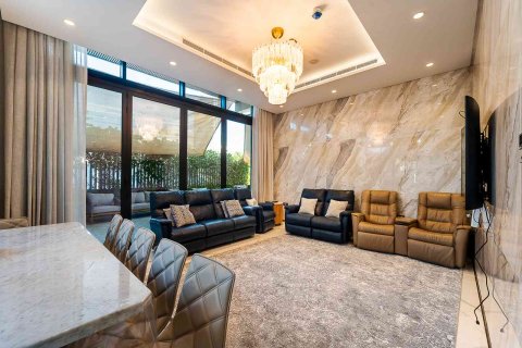 Huvila Jumeirah, Dubai, Arabiemiraatit 4 makuuhuonetta, 780 m2 № 703216 - kuva 19